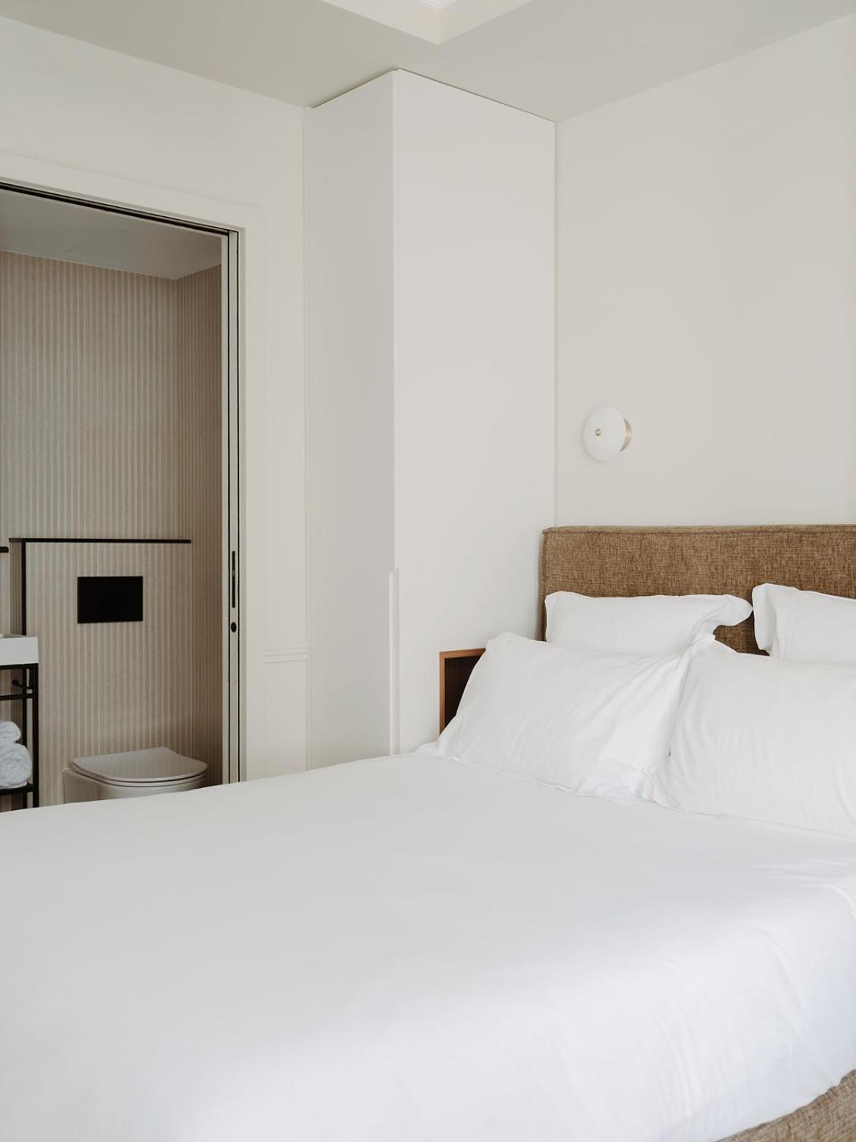 Maison Du Moulin Aparthotel Parigi